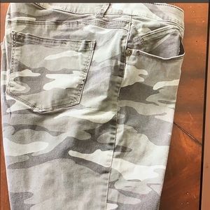 Wit Wisdom ankle jeans